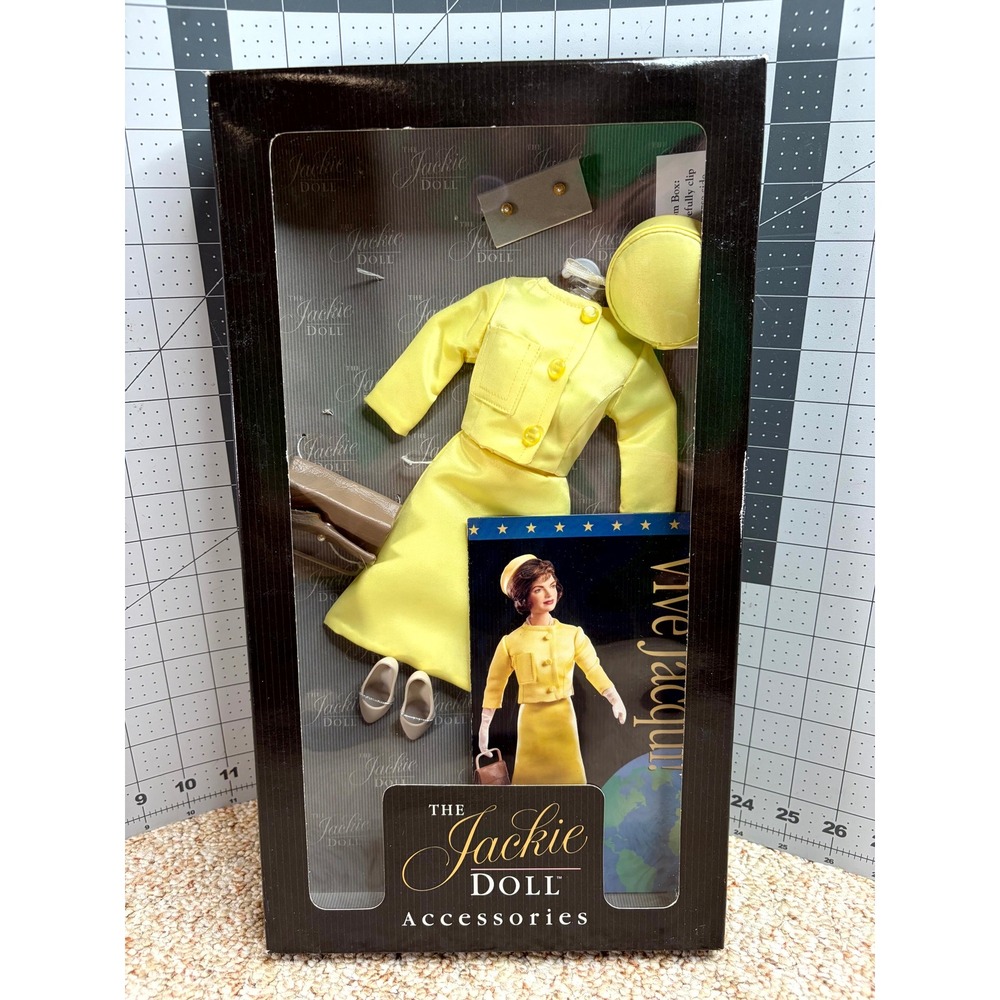 Franklin Mint The Jackie Doll Accessories Vive Jacqui Yellow Suit Outfit Set